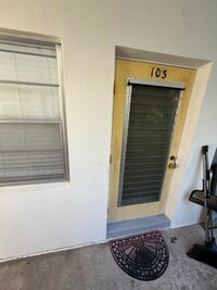 Building Photo - 1225 NW 21st St