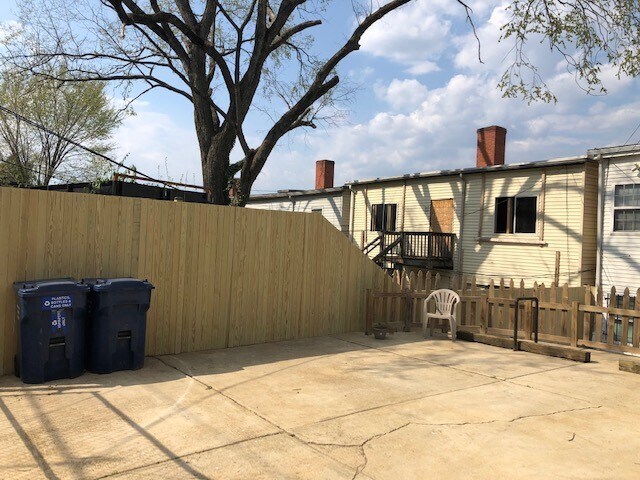 Building Photo - 1267 Meigs Place NE, Unit #3