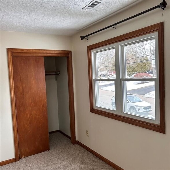 Building Photo - 19 Brandywine Dr