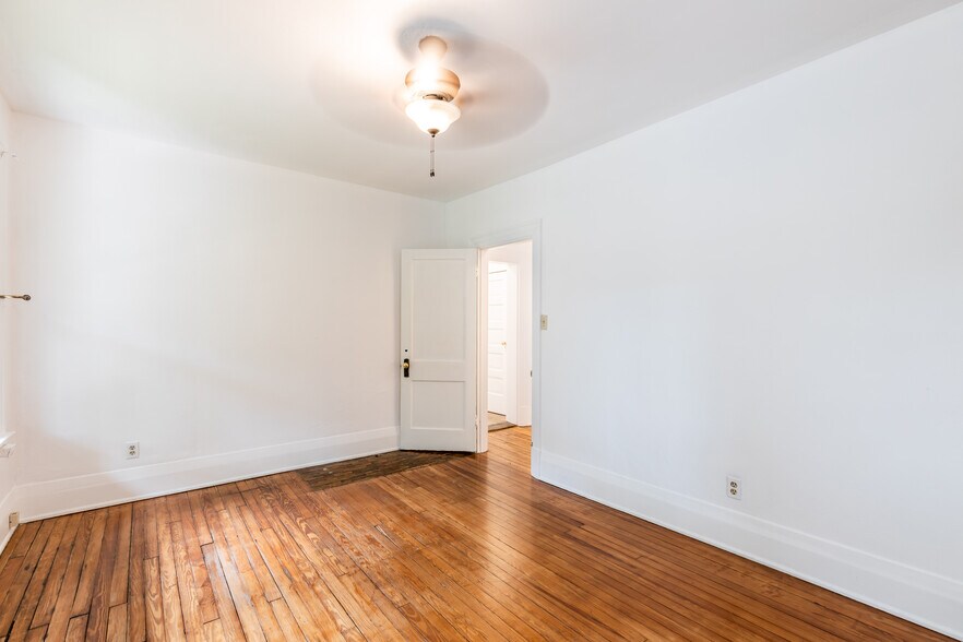 Building Photo - 4412 Erie Ave