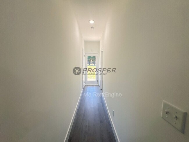 Building Photo - 4056 Parris Bridge Rd