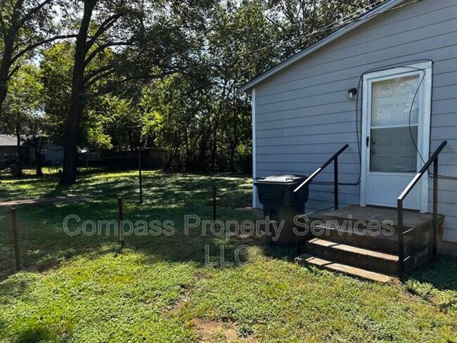 Building Photo - 507 Dunbar Ave