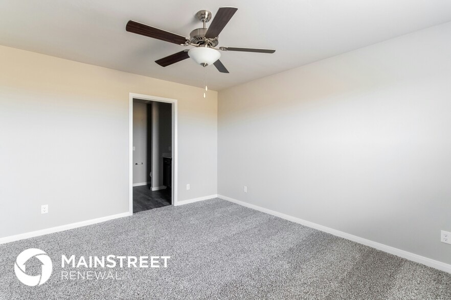 Building Photo - 921 NW 6th St