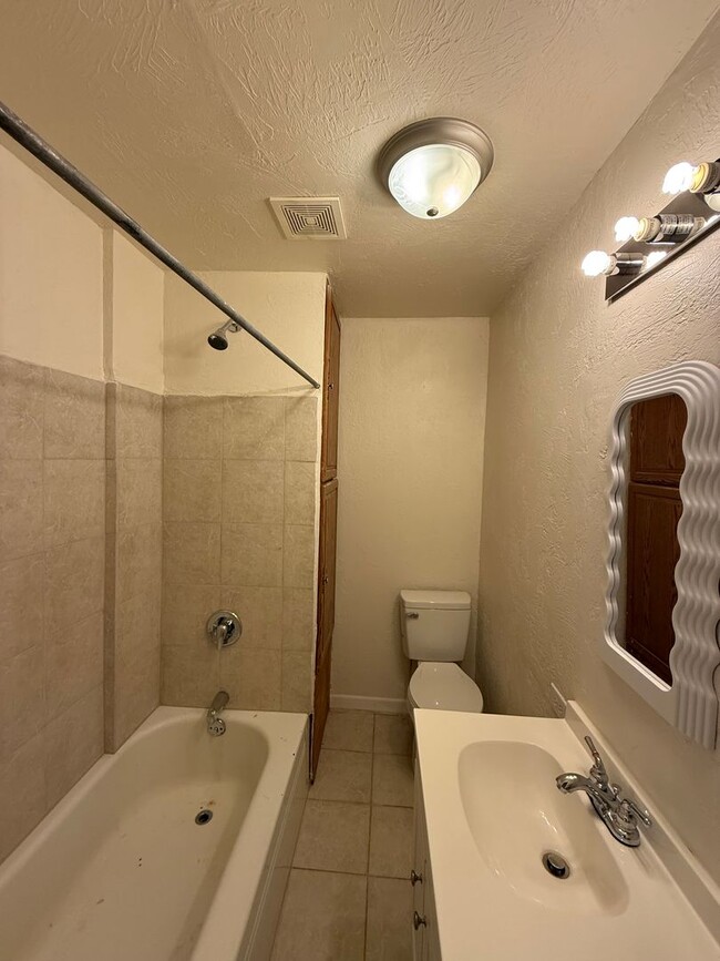 Building Photo - Remodeled Two Bedroom Home Fenced Yard