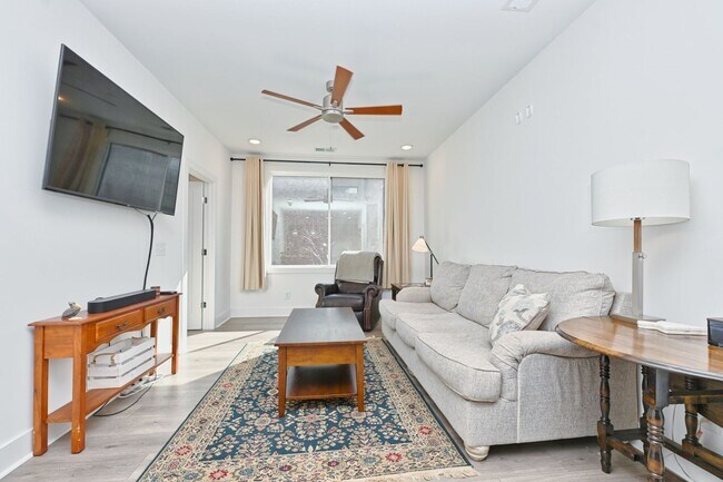 Building Photo - **2022-BUILT CONDO IN THE HEART OF WEDGEWOOD-HOUSTON WALKING DISTANCE TO GEODIS PARK**