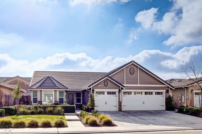 Primary Photo - Home in Riverstone
