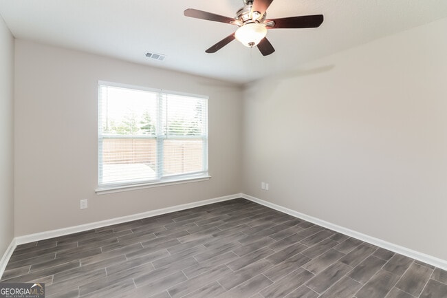 Building Photo - 4026 Shaded Oasis Ln