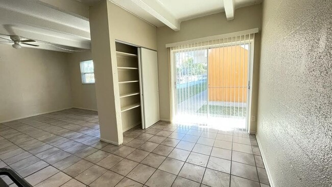 Building Photo - 1715 Dixon Blvd