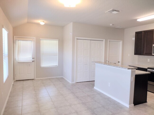 Building Photo - Fresh and Clean!!!