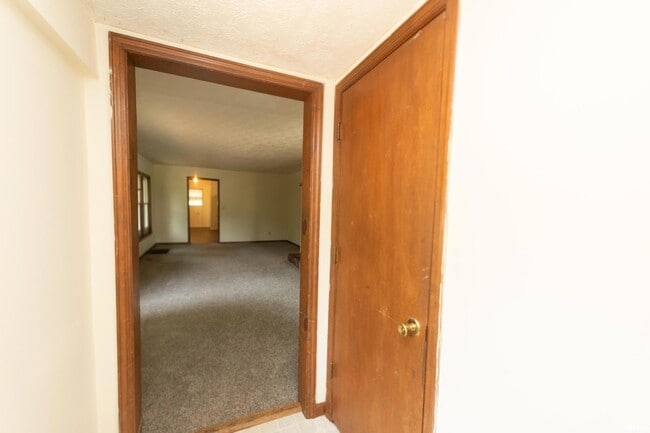 Building Photo - 1203 S Fess Ave