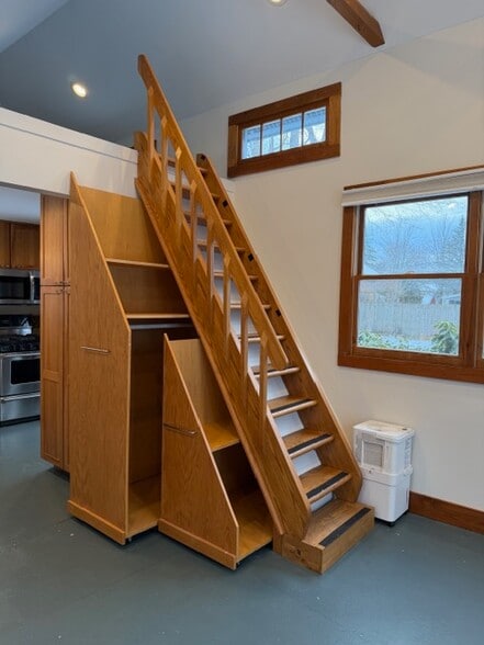 Building Photo - 67 Proctor Ave