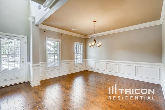 Building Photo - 2706 Holden Spring Dr