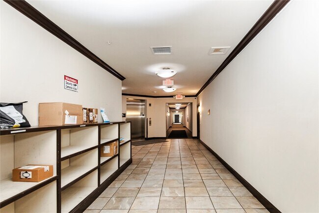 Building Photo - 1270 Strassner Dr