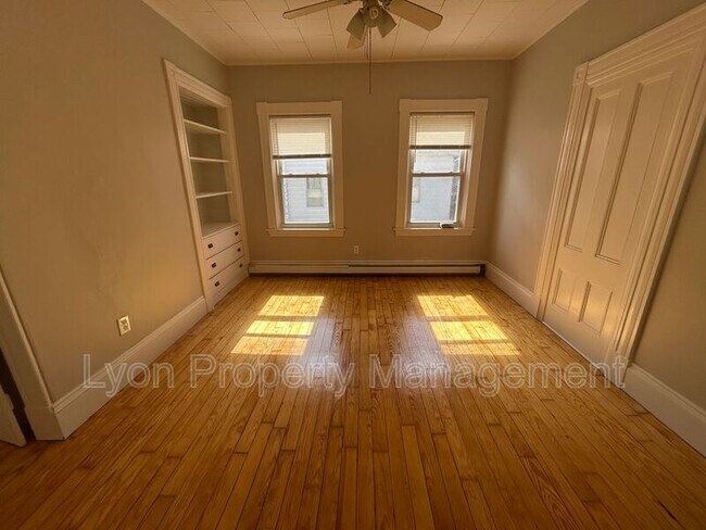 Building Photo - 34 Hodges Ave