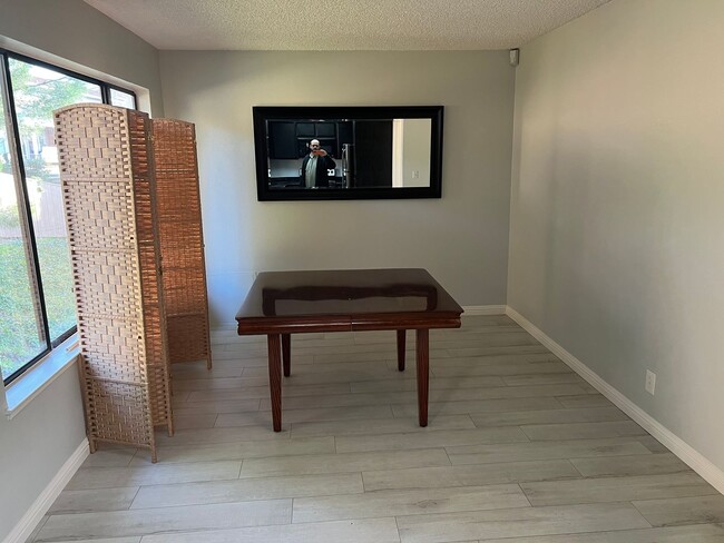 Building Photo - STYLISH HAYWARD HILLS CONDO WITH TWO PRIMARY SUITES AND BAY VIEWS!!!