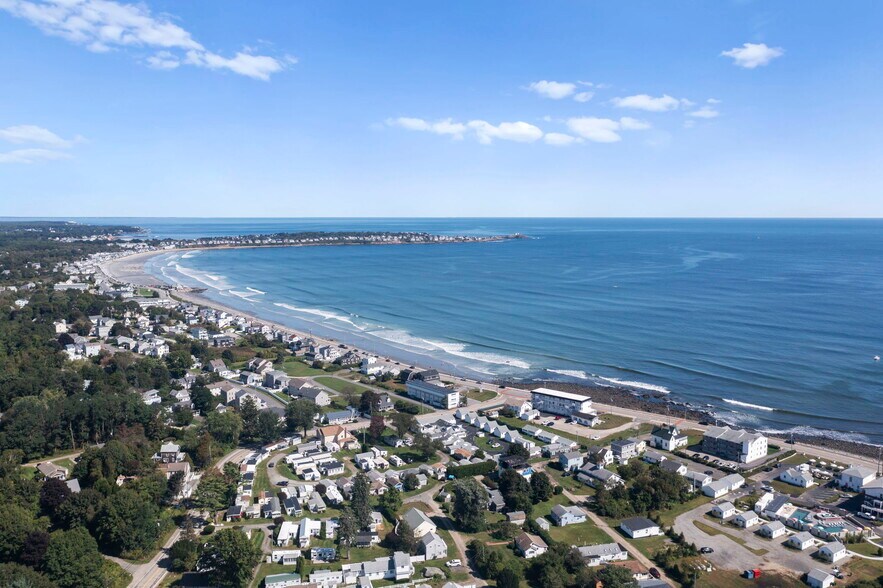 Building Photo - 790 York St