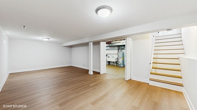 Building Photo - 15405 Tulip Ct