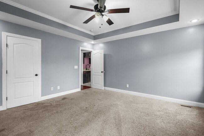 Building Photo - 3375 Cotham Ln