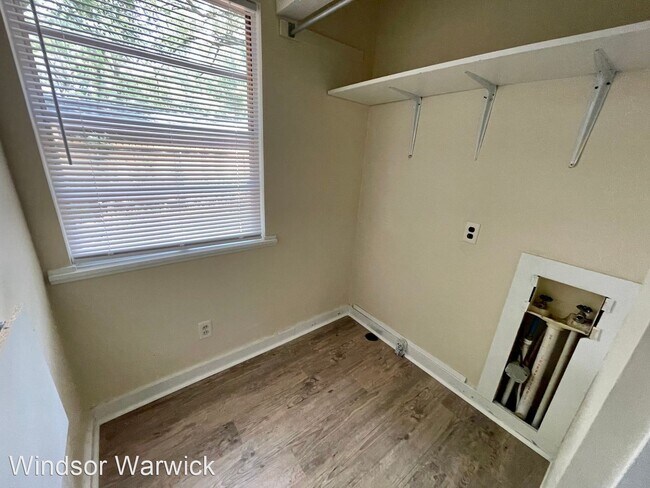 Building Photo - 3 br, 1 bath House - 4750 Halls Mill Rd