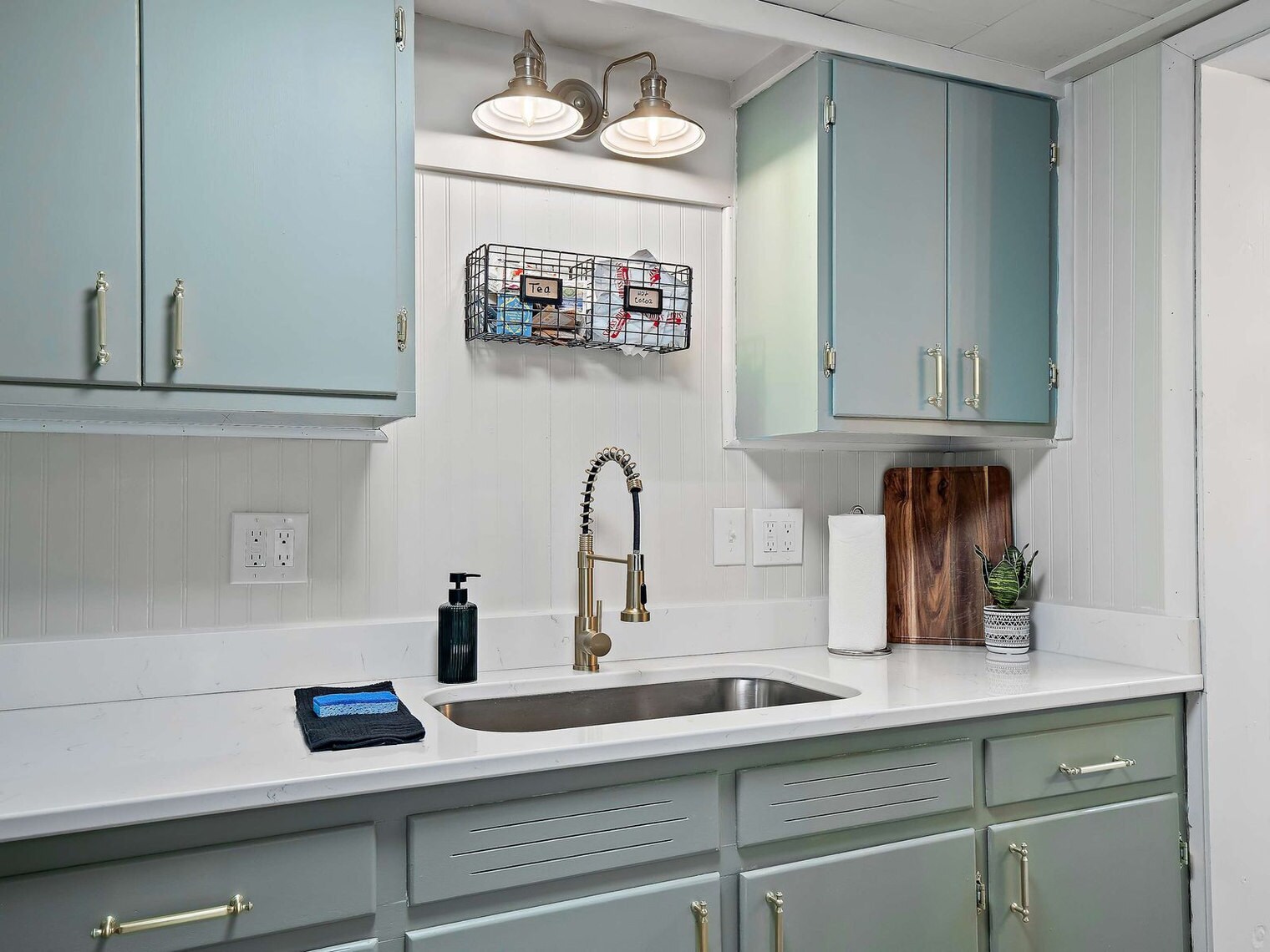 Building Photo - 7268 Leafygreen St