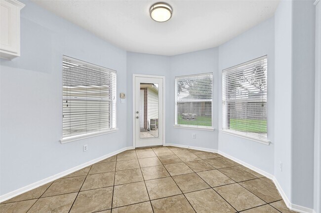 Building Photo - 6103 Sebastian Hill Dr