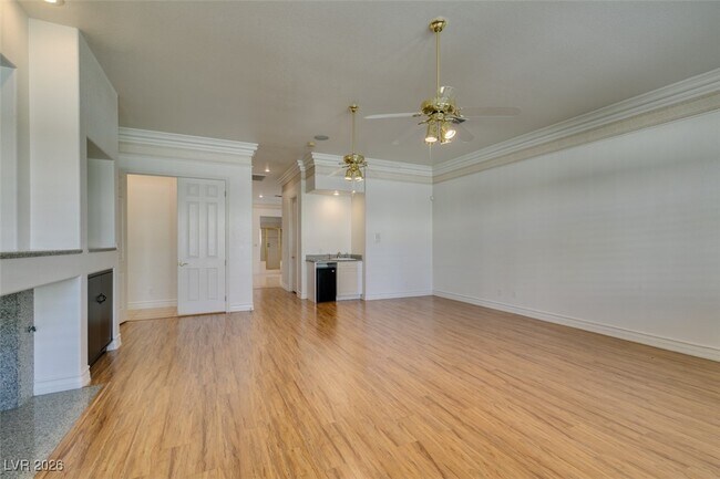 Building Photo - 8706 Mesa Madera Dr