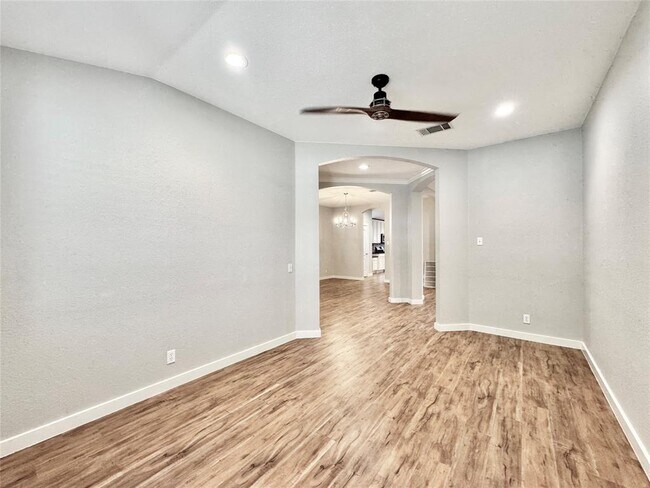 Building Photo - 311 Glen Valley Lane