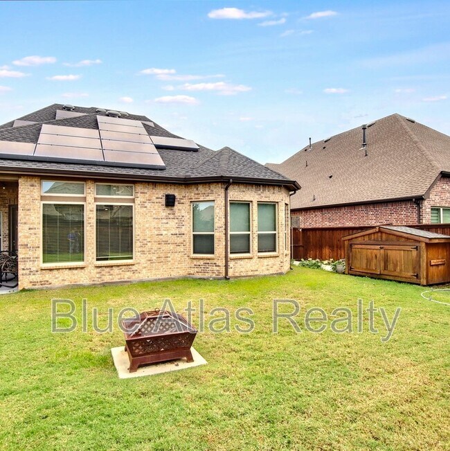 Building Photo - 4983 Stornoway Dr