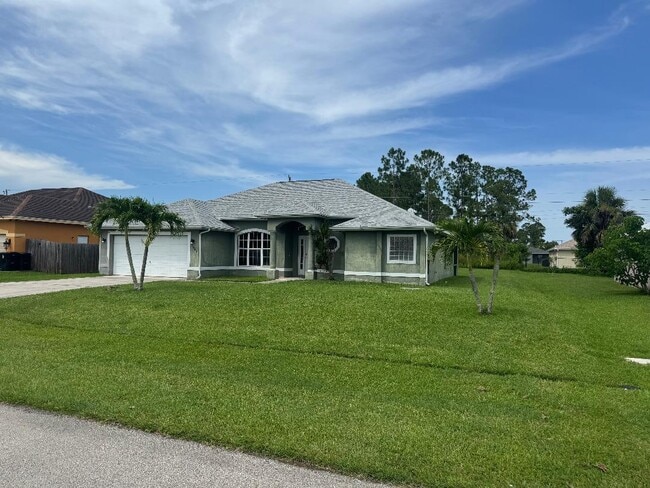 Primary Photo - 2461 SW Webster Ln