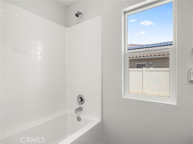 Building Photo - 2153 E Newgrove St