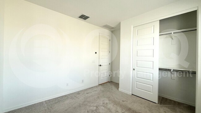 Building Photo - 14765 W Sand Hills Rd