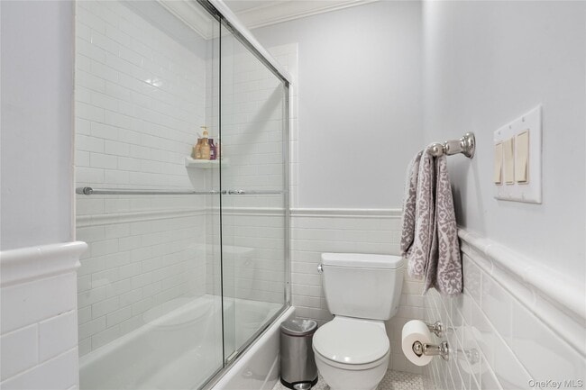 Building Photo - 11 Station Pl