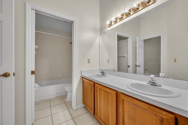 Building Photo - Great Oviedo Home in Bentley Woods!