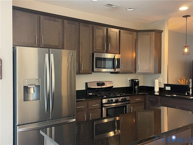 Building Photo - 5012 Spinel St