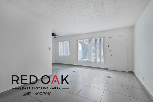 Primary Photo - Fabulous One Bedroom with Sunlit, Open Flo...