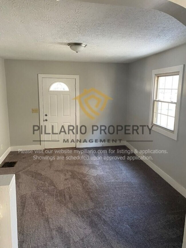 Building Photo - 3722-3724 N Illinois St