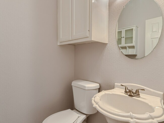 Building Photo - 16104 Fritsch Cove