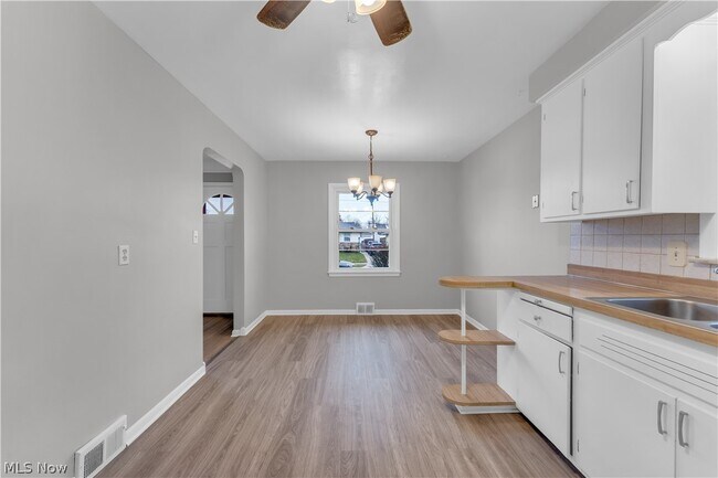 Building Photo - 12304 Orme Rd