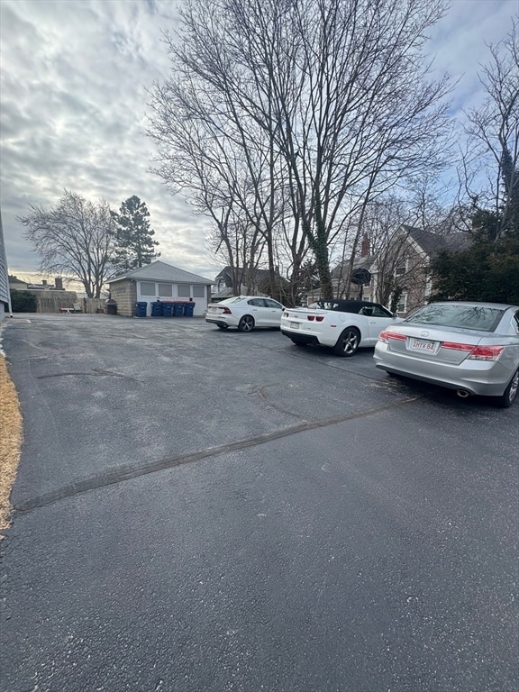 Building Photo - 198 Main St