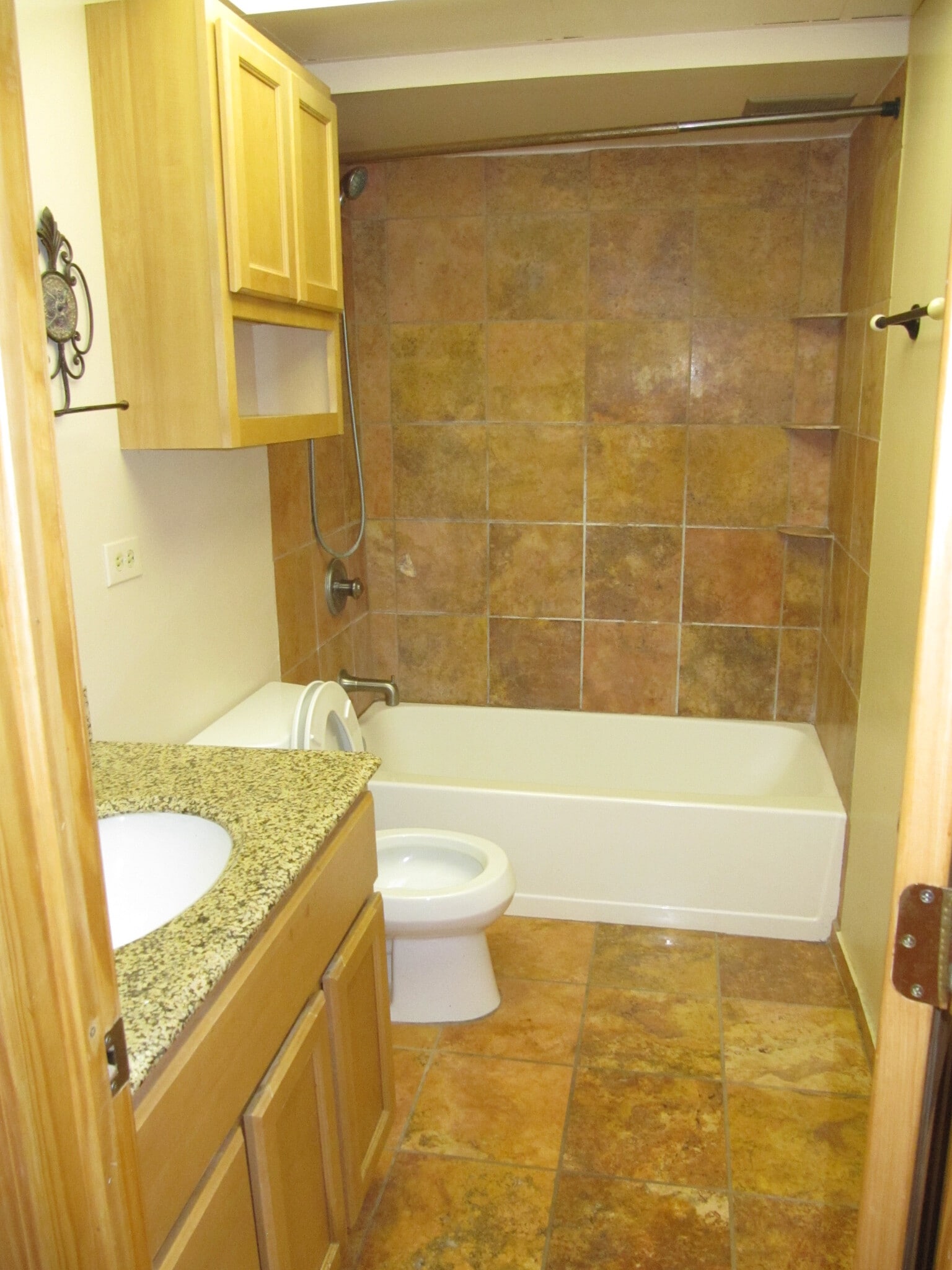 2nd Bath Room View 3 - 13200 W Heiden Cir