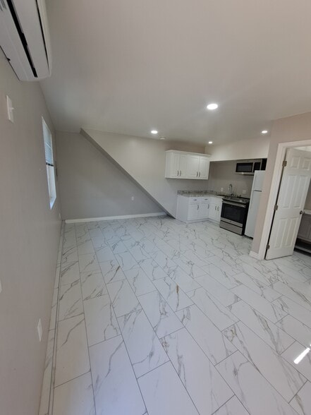 Building Photo - 4666 Tango Way