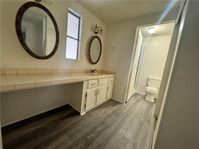 Building Photo - 941 Citrus St