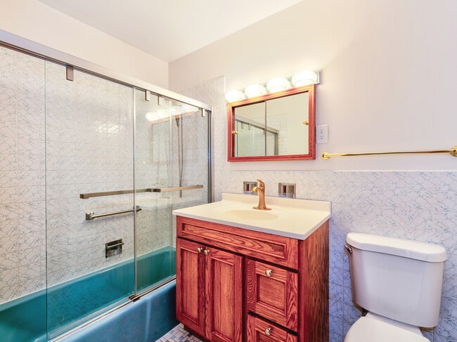 Building Photo - 3316 Brookmeade Dr