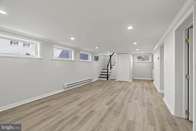 Building Photo - 418 Delview Ln