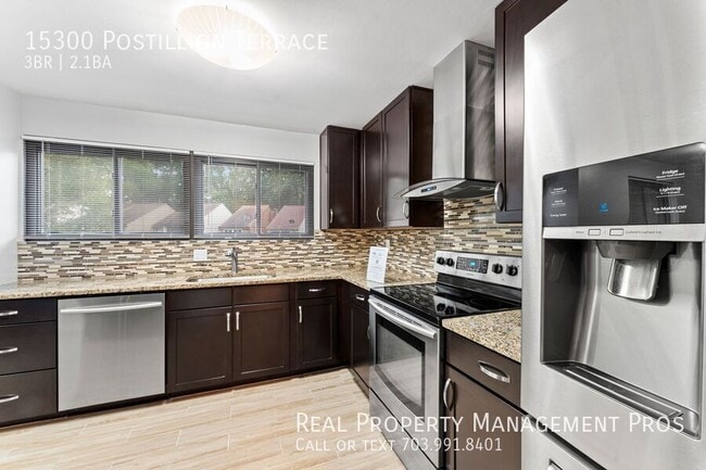 Building Photo - 15300 Postillion Terrace