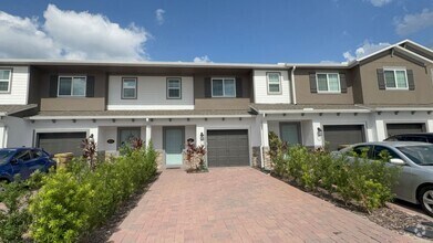 Building Photo - St Cloud - 3 Bedroom, 2.5 Bathroom - $2395.00