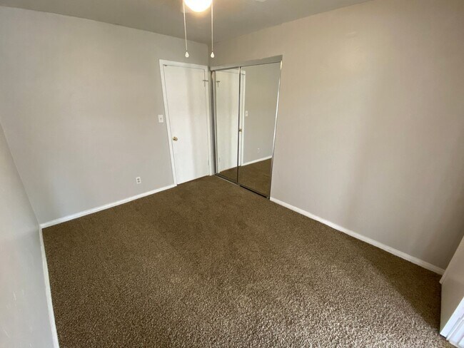 Building Photo - Granite Hills 4 Bedroom Home!