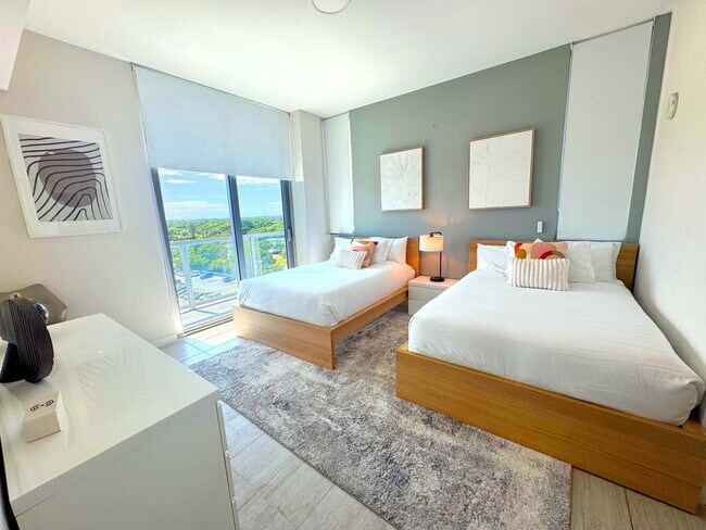 Building Photo - 3900 Biscayne Blvd