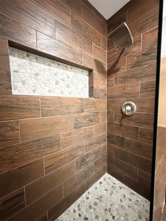 Building Photo - 8935 Gaylord Dr