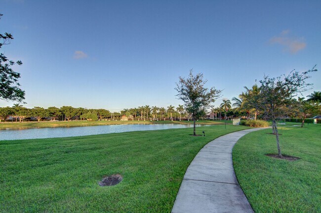 Building Photo - Cutler Bay Townhouse